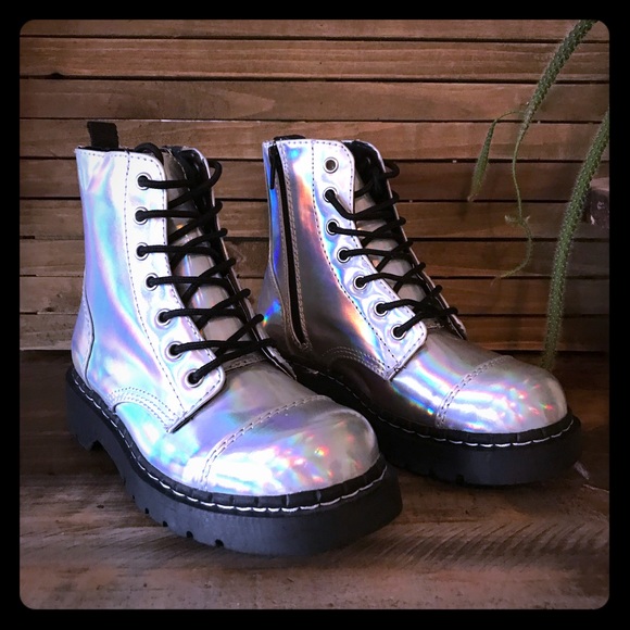 tuk holographic boots
